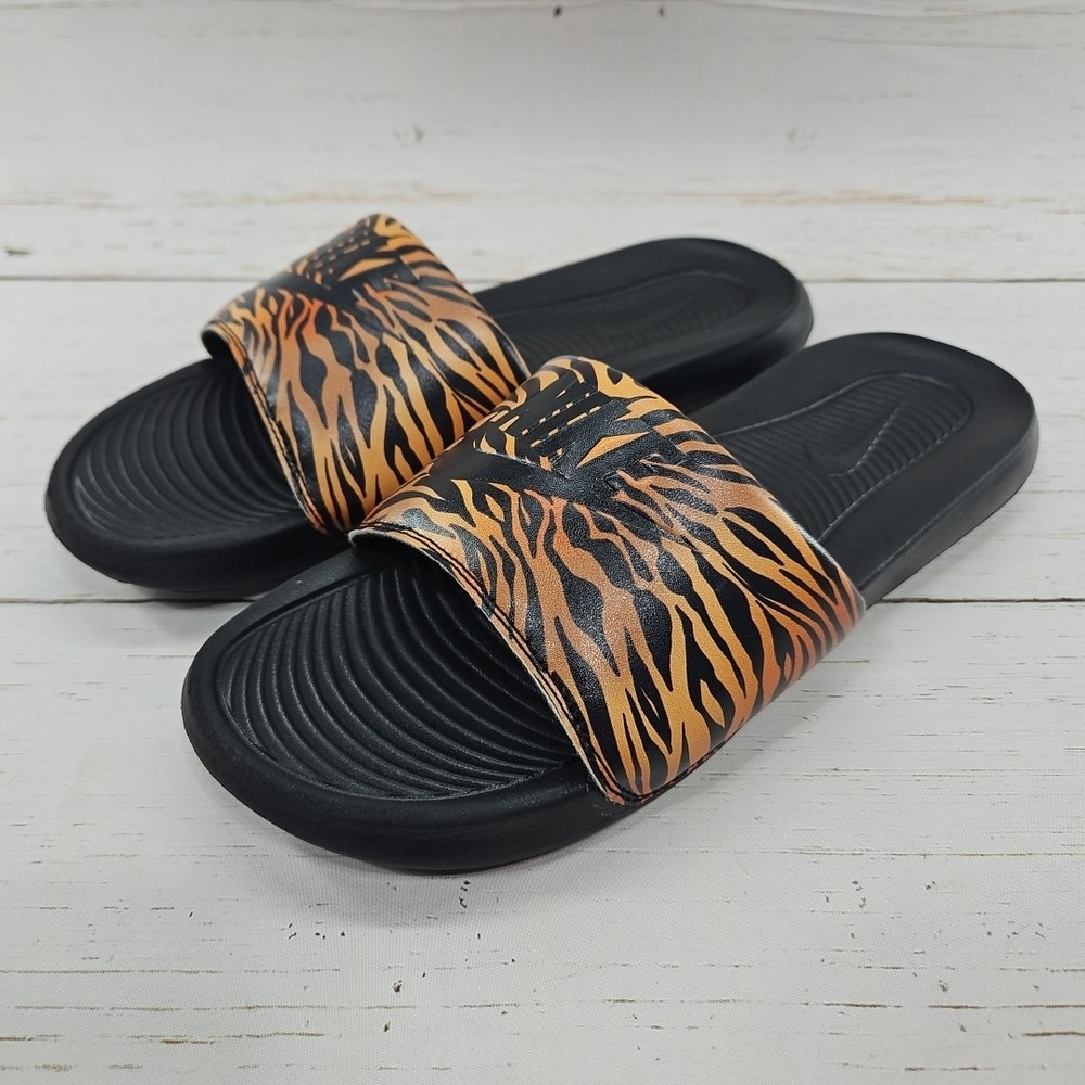 Nike Womens Victori One Slide Size 10 Black Leopard Print Sandal CN9676-010